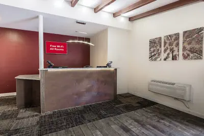 Photo 3 - Red Roof Inn Lancaster - Strasburg