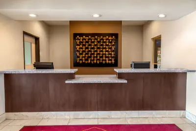 Photo 2 - Landmark Suites