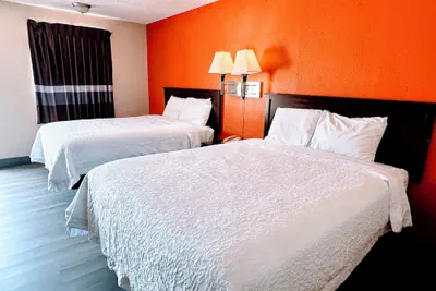 Photo 2 - Relax Inn Henryetta