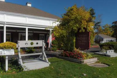 Photo 2 - The Dan'l Webster Inn and Spa