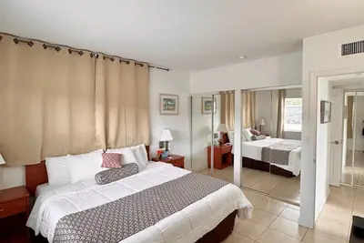 Photo 4 - Coral Key Inn