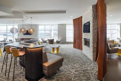 Photo 2 - SpringHill Suites by Marriott Bloomington