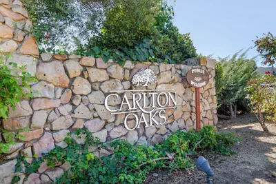 Photo 2 - Carlton Oaks Lodge, an Ascend Collection Hotel