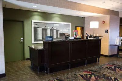 Photo 4 - Hampton Inn & Suites Bismarck Northwest