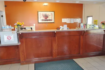 Photo 3 - Americas Best Value Inn Brownsville