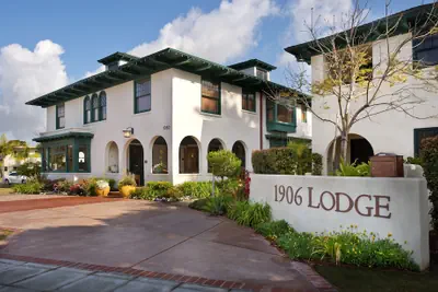 Photo 2 - 1906 Lodge