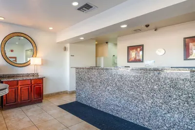 Photo 3 - Rodeway Inn Phoenix North I-17