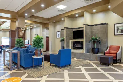 Photo 3 - Comfort Suites Batesville