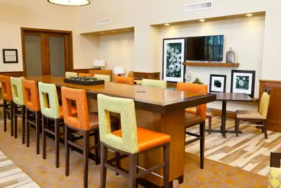 Photo 2 - Hampton Inn & Suites Salinas