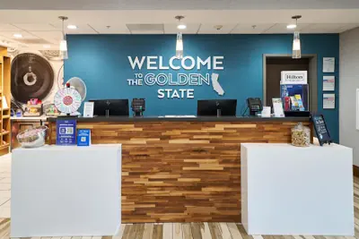 Photo 2 - Hampton Inn & Suites Salinas