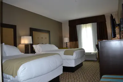 Photo 4 - Holiday Inn Express Hotel & Suites St. Joseph by IHG
