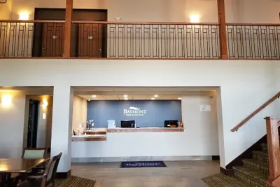 Photo 3 - Baymont by Wyndham Oacoma