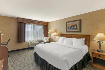Photo 5 - Best Western Plus Kelly Inn & Suites