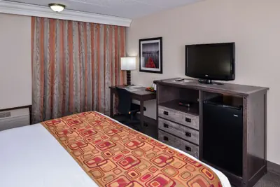 Photo 4 - Best Western Kelly Inn