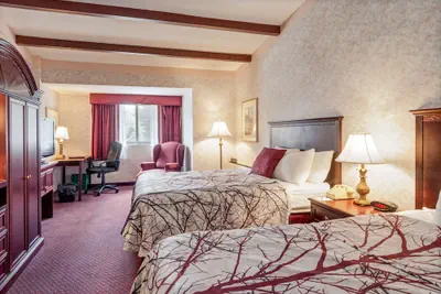 Photo 4 - Best Western Plus Portsmouth Hotel & Suites
