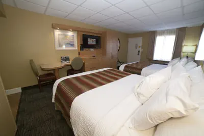 Photo 4 - DeSoto Beach Hotel