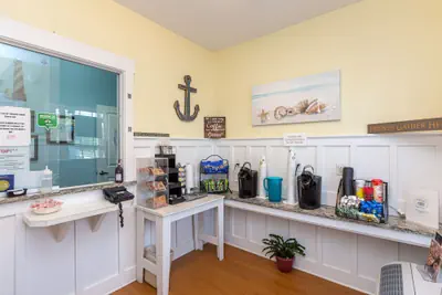 Photo 3 - Topsail Shores Inn