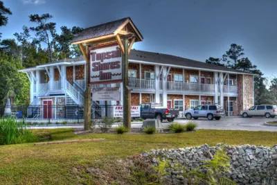Photo 2 - Topsail Shores Inn