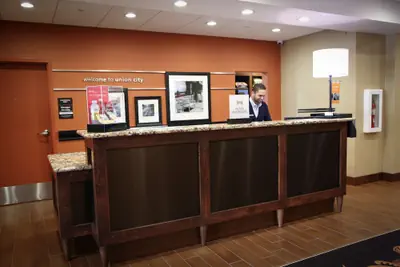 Photo 4 - Hampton Inn Union City
