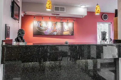 Photo 3 - Econo Lodge Inn & Suites Memphis East