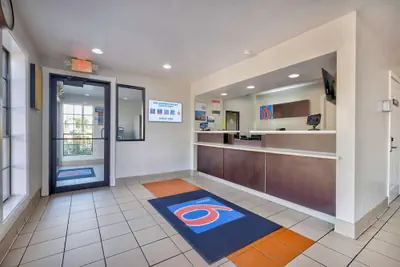 Photo 3 - Motel 6 Bryan, TX - College Station