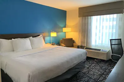 Photo 5 - SureStay by Best Western Cambridge