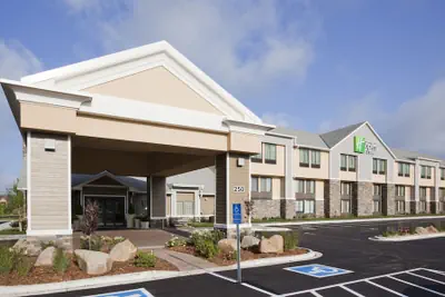 Photo 2 - Holiday Inn Express & Suites Willmar by IHG