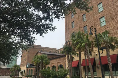 Photo 2 - Embassy Suites by Hilton Savannah Historic District