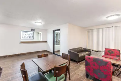 Photo 3 - Super 8 by Wyndham North Sioux City