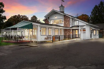 Photo 2 - The Palmer House Resort, an Ascend Collection Hotel