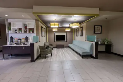 Photo 4 - La Quinta Inn & Suites by Wyndham Durant