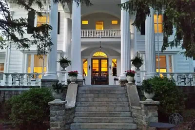 Photo 2 - Albemarle Inn
