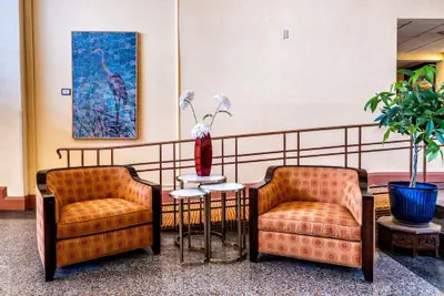 Photo 4 - Murray Hotel