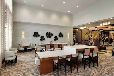 Photo 4 - Embassy Suites Chattanooga / Hamilton Place