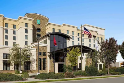 Photo 2 - Embassy Suites Chattanooga / Hamilton Place