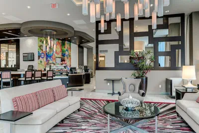 Photo 2 - Cambria Hotel & Suites - White Plains Downtown