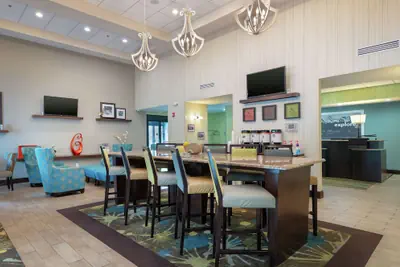 Photo 4 - Hampton Inn & Suites Adairsville-Calhoun Area