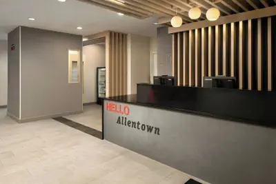 Photo 4 - TownePlace Suites by Marriott Allentown West