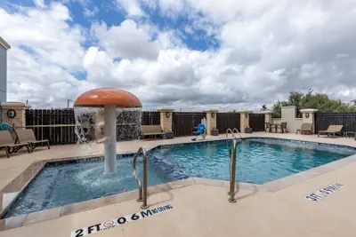 Photo 2 - Best Western Plus North Odessa Inn & Suites