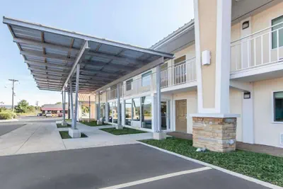 Photo 2 - Quality Inn & Suites Jasper - Kimball