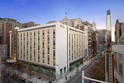 Photo 2 - Home2 Suites by Hilton Philadelphia - Convention Center, PA