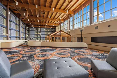Photo 3 - Red Lion Hotel Charlotte