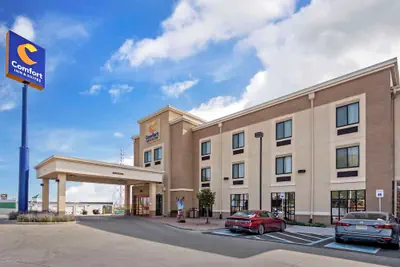 Photo 2 - Comfort Inn & Suites