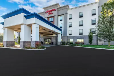 Photo 2 - Hampton Inn Middletown