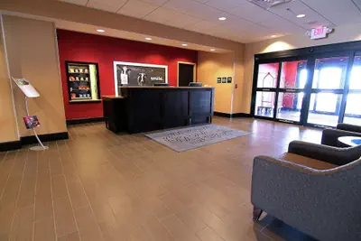 Photo 5 - Hampton Inn & Suites Grand Forks