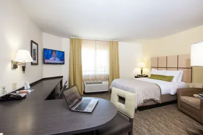 Photo 5 - Candlewood Suites New Braunfels by IHG