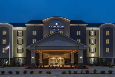 Photo 2 - Candlewood Suites Midwest City by IHG