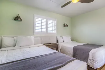 Photo 4 - Paradise Oceanfront Resort