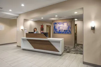 Photo 5 - Holiday Inn Express Hotel & Suites Belgrade by IHG