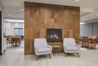 Photo 4 - Holiday Inn Express Hotel & Suites Belgrade by IHG